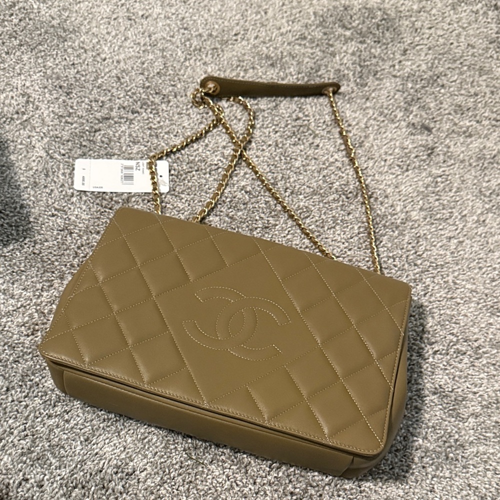 CHANEL Tan Quilted Shoulder Bag